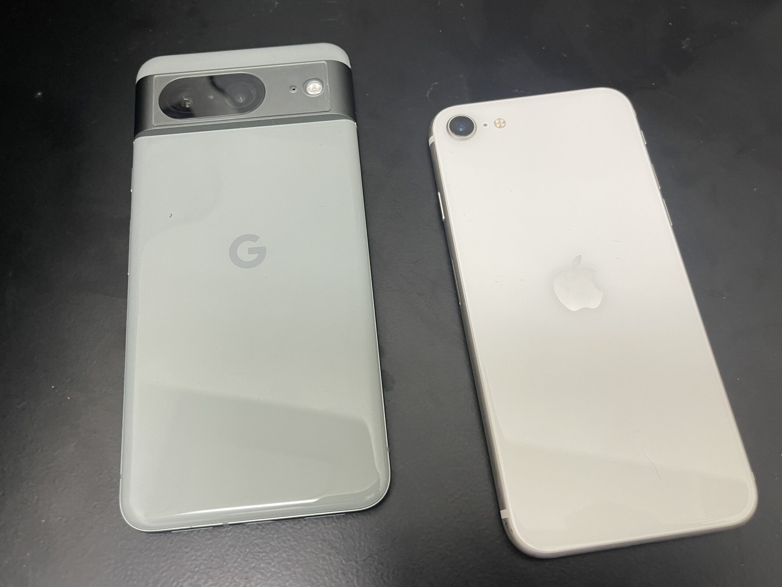 PhoneSEとPixel